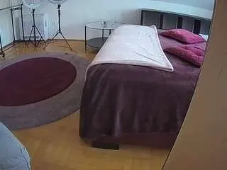 Camsoda Private Sex Chat of voyeurcam-julmodels-whitebed-6