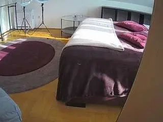 Camsoda Nude Webcam of voyeurcam-julmodels-whitebed-6