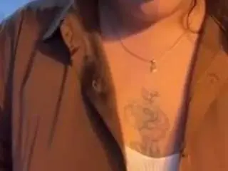Camsoda Nude Webcam of xvarelylegalx