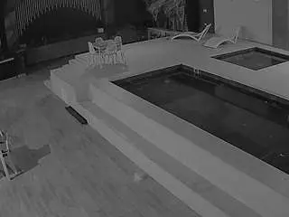 Camsoda Nude Webcam of voyeurcam-casa-salsa-gym