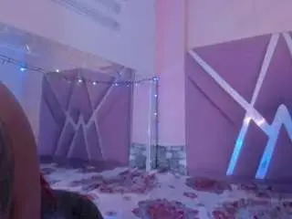Camsoda Sex Cam of zenda-moretti