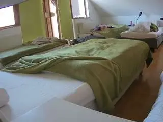 Camsoda Best Webcam of voyeurcam-julmodels-bed-2