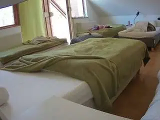 Camsoda Best Webcam of voyeurcam-julmodels-bed-2