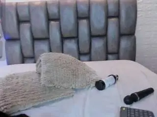 Camsoda Private Sex Chat of carolinne-miller