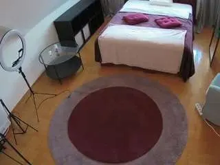 Camsoda Free Live Porn of voyeurcam-julmodels-whitebed-1