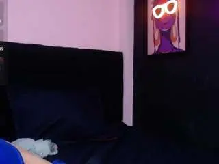 Camsoda Sex Cam of manelly-sweetf
