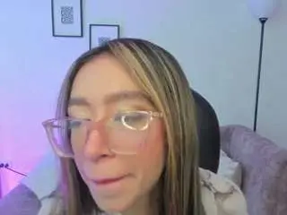 Camsoda Best Webcam of helen-foxy
