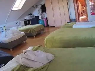 Camsoda Live Sex Cam of voyeurcam-julmodels-bed-3