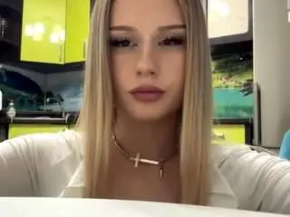 Camsoda Watch Live Sex Cams of lioraroux