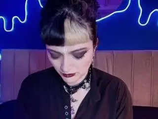 Camsoda Free Porn Cam of jeannesabatier