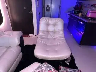 Camsoda Nude Webcam of foxcoupleee