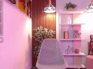 Camsoda Free Porn Cam of lucy-greey