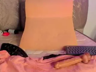Camsoda Sex Cam of hellzel-moon