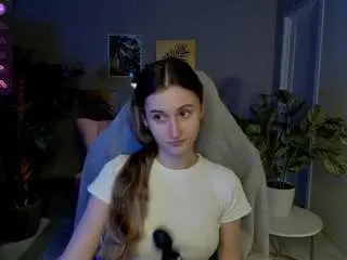 Camsoda Adult Webcams of ave-costly