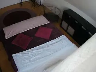 Camsoda Watch Live Sex Cams of voyeurcam-julmodels-whitebed-2