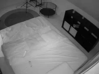 Camsoda Live Porn of voyeurcam-julmodels-whitebed-2