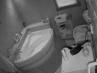 Camsoda Free Live Porn of voyeurcam-julmodels-bath-1st-2