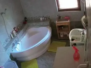 Camsoda Best live sex cam show of voyeurcam-julmodels-bath-1st-2