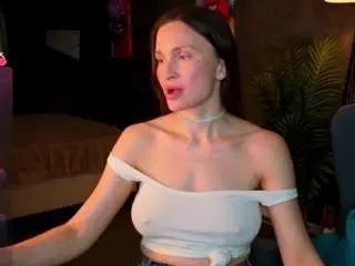 Camsoda Adult Webcams of evelyn-smitt