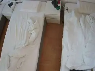Camsoda Free Porn Cam of voyeurcam-julmodels-bed-5