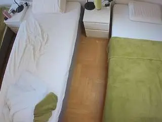 Camsoda Private Sex Chat of voyeurcam-julmodels-bed-5