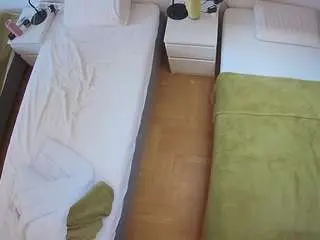 Camsoda Sex Cam of voyeurcam-julmodels-bed-5