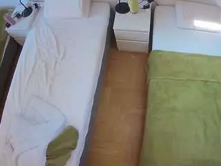 Camsoda Sex Chat of voyeurcam-julmodels-bed-5