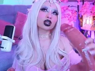 Camsoda Free Porn Cam of annalyynn