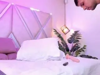 Camsoda Free Porn Cam of clarentzbaileys