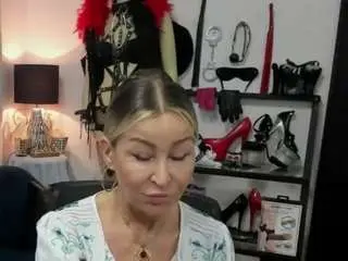 Camsoda Live Porn of luxcrystal