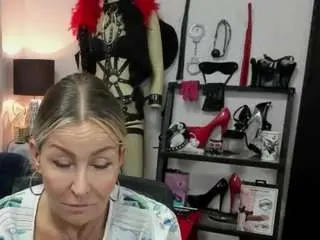 Camsoda Free Live Porn of luxcrystal