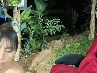 Camsoda Nude Webcam of reina-mature
