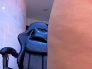Camsoda Private Sex Chat of lola-roses-tf