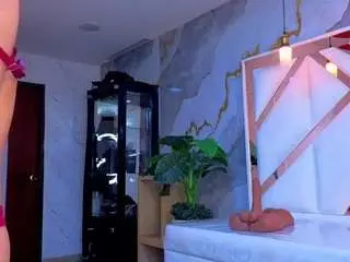 Camsoda Private Sex Chat of lola-roses-tf