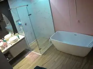 Camsoda Nude Webcam of voyeurcam-casa-salsa-bathroom-2