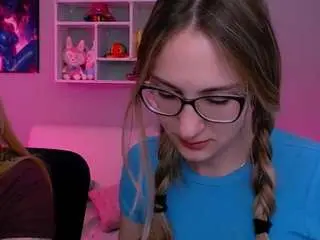 Camsoda Free Porn Cam of playful-sophie