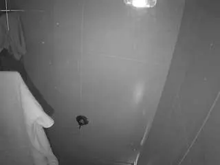 Camsoda Free Live Porn of voyeurcam-casa-salsa-bathroom-11