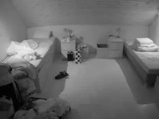 Camsoda Adult Webcam of voyeurcam-julmodels-greybed-3