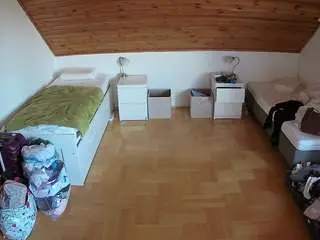 Camsoda Adult Webcams of voyeurcam-julmodels-greybed-3