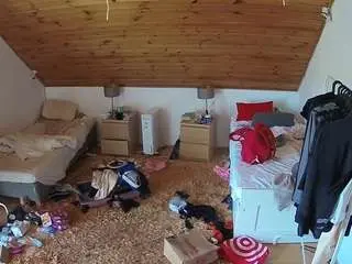 Camsoda Watch Live Sex Cams of voyeurcam-julmodels-whitebed-3