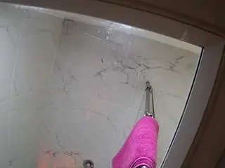Camsoda Sex Chat of voyeurcam-casa-salsa-bathroom-12