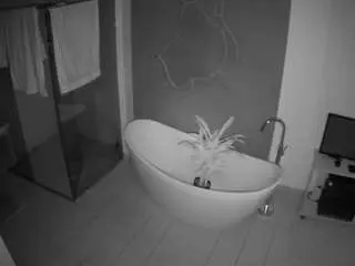 Camsoda Live Sex of voyeurcam-casa-salsa-bathroom-5