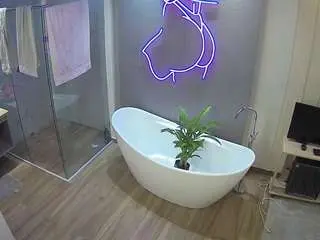 Camsoda Free Live Porn of voyeurcam-casa-salsa-bathroom-5