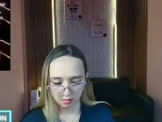 Camsoda Free Live Porn of liaaroberts