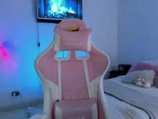 Camsoda Best Webcam of isa-diamond