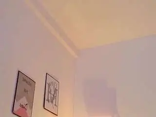 Camsoda Adult Webcam of cutepetitee