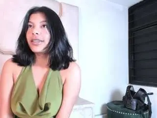 Camsoda Nude Webcam of salmaportman