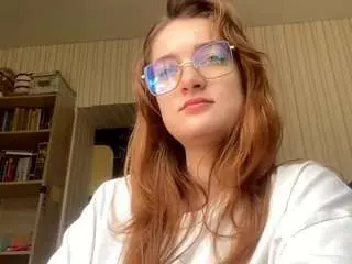 Camsoda Live Sex Cam of carlinebyler