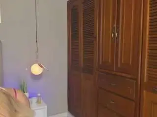 Camsoda Sex Cam of dani-rosee1