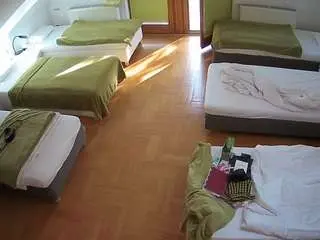Camsoda Nude Webcam of voyeurcam-julmodels-bed-6